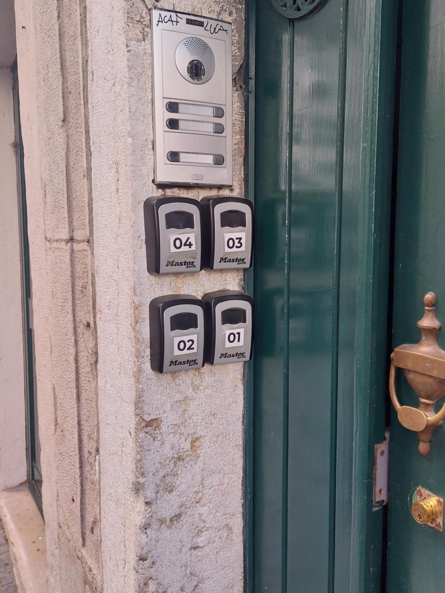Apartamentos Alfama Fado リスボン エクステリア 写真